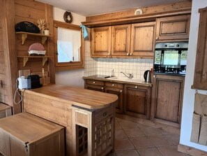 Private kitchen - Apartment with slope view - 6 guests (Les Carroz d'Arâches)