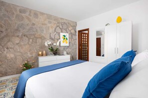 1 bedroom, iron/ironing board, travel cot, free WiFi - AMORE RENTALS - Casa Giovanna A – Nerano apartment with hot tub and direct sea access (Massa Lubrense)