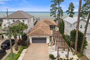 House - Waterfront Home w Private Dock Hot Tub Fire Pit (Miramar Beach)