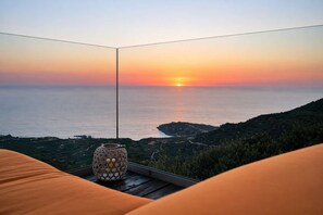 House | 2 bedrooms, Internet - Harmony House- Sea View Cretan Escape With Jacuzzi (Kissamos)
