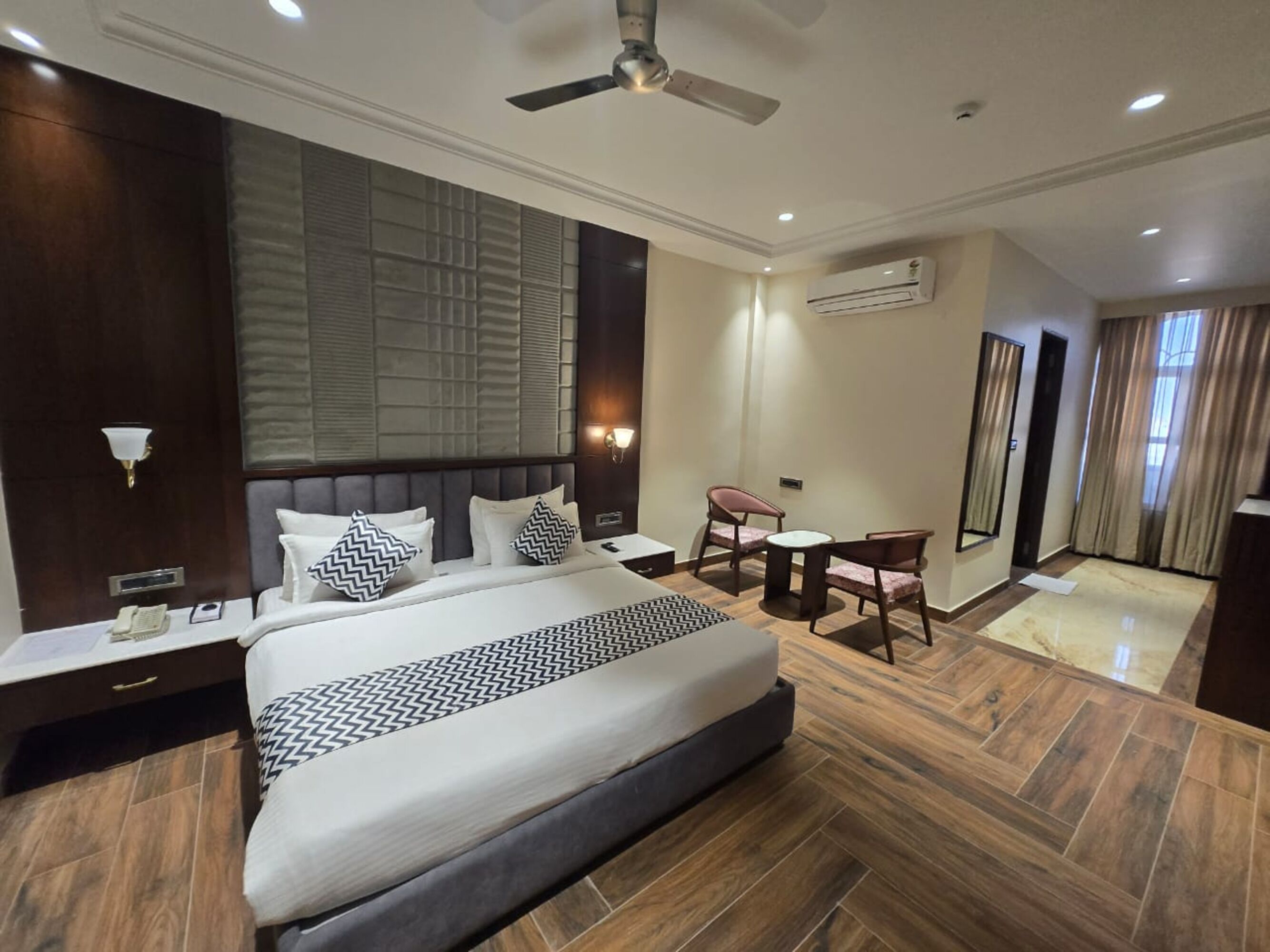 Executive Double Room, City View