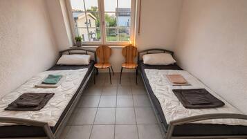 3 bedrooms, WiFi, bed sheets
