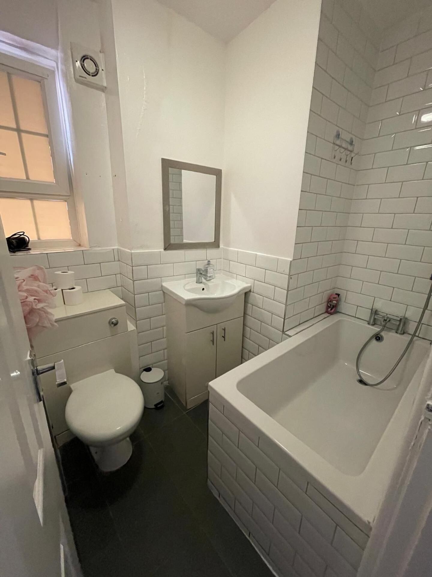 Combined shower/bathtub, deep-soaking bathtub, hair dryer, towels