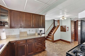 Fridge, microwave, dishwasher, coffee/tea maker