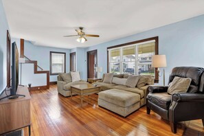 TV, fireplace, offices