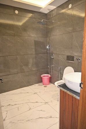 Bathroom - Purav Hotel (Kharkhoda)