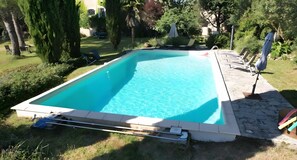 Pool - Holiday Home “Les Vitarelles” with Wi-Fi (Berganty)