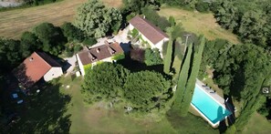 Exterior - Holiday Home “Les Vitarelles” with Wi-Fi (Berganty)