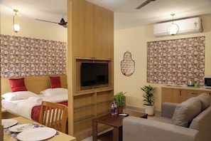 Estudio Deluxe, vistas a la ciudad | Interior