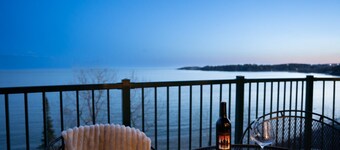 NEW: Two Harbors Superior Lakefront 2BR Retreat | Pool | Hot Tub & Sauna | EV