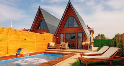 Lotus Bungalov