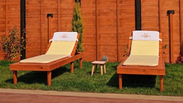 Deluxe Bungalow, Pool View | Property grounds