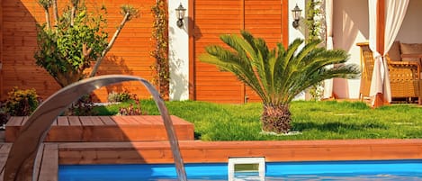 Bungalow Deluxe, quang cảnh hồ bơi | Hồ bơi | 2 hồ bơi ngoài trời