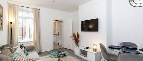 Appartement, 2 chambres | Salle de séjour