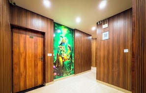 Lobby - Hotel Nutan Ashray – 200 Mtr From Prem Mandir (Vrindavan)