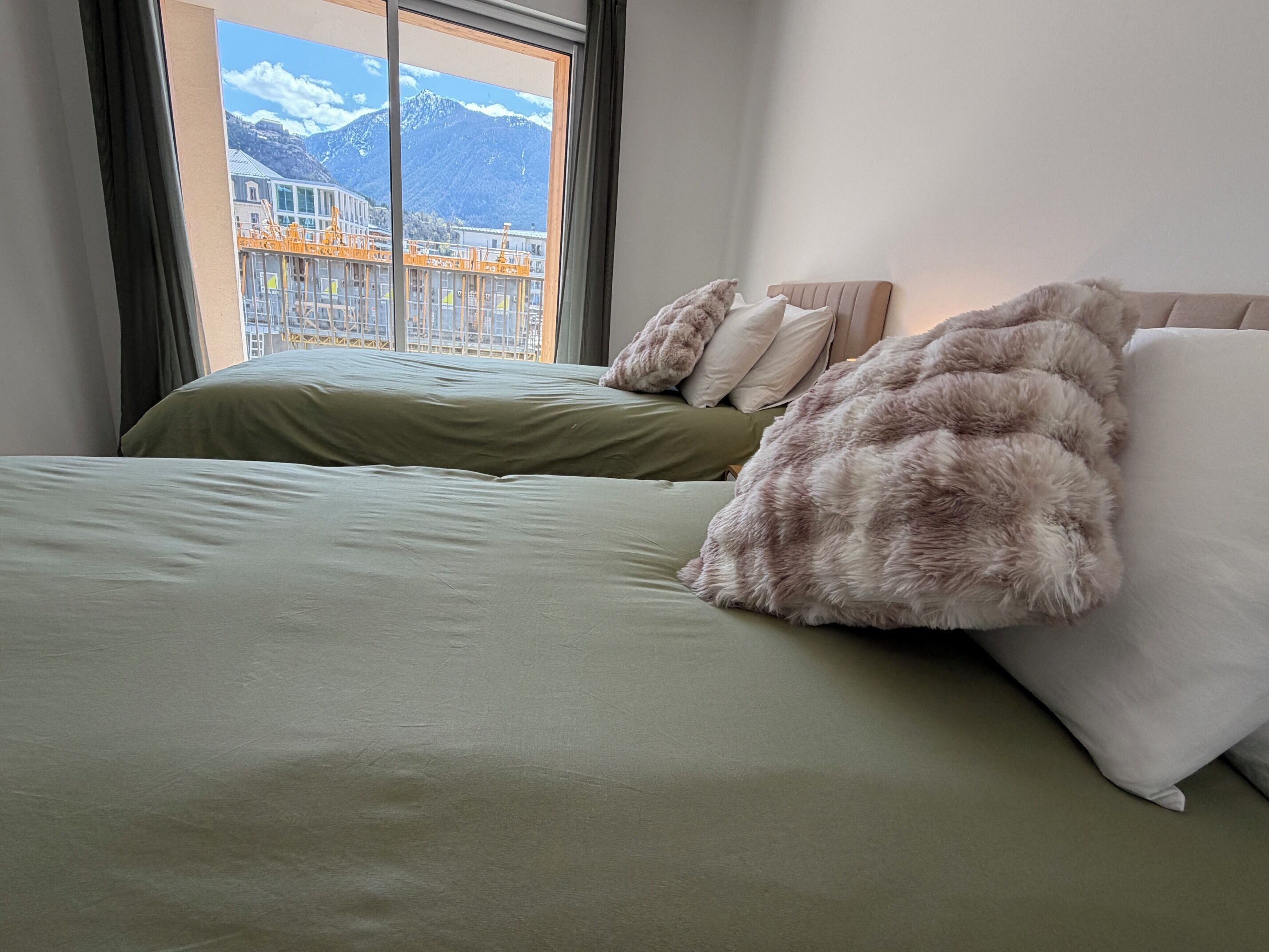 3 habitaciones, tabla de planchar con plancha y wifi gratis 