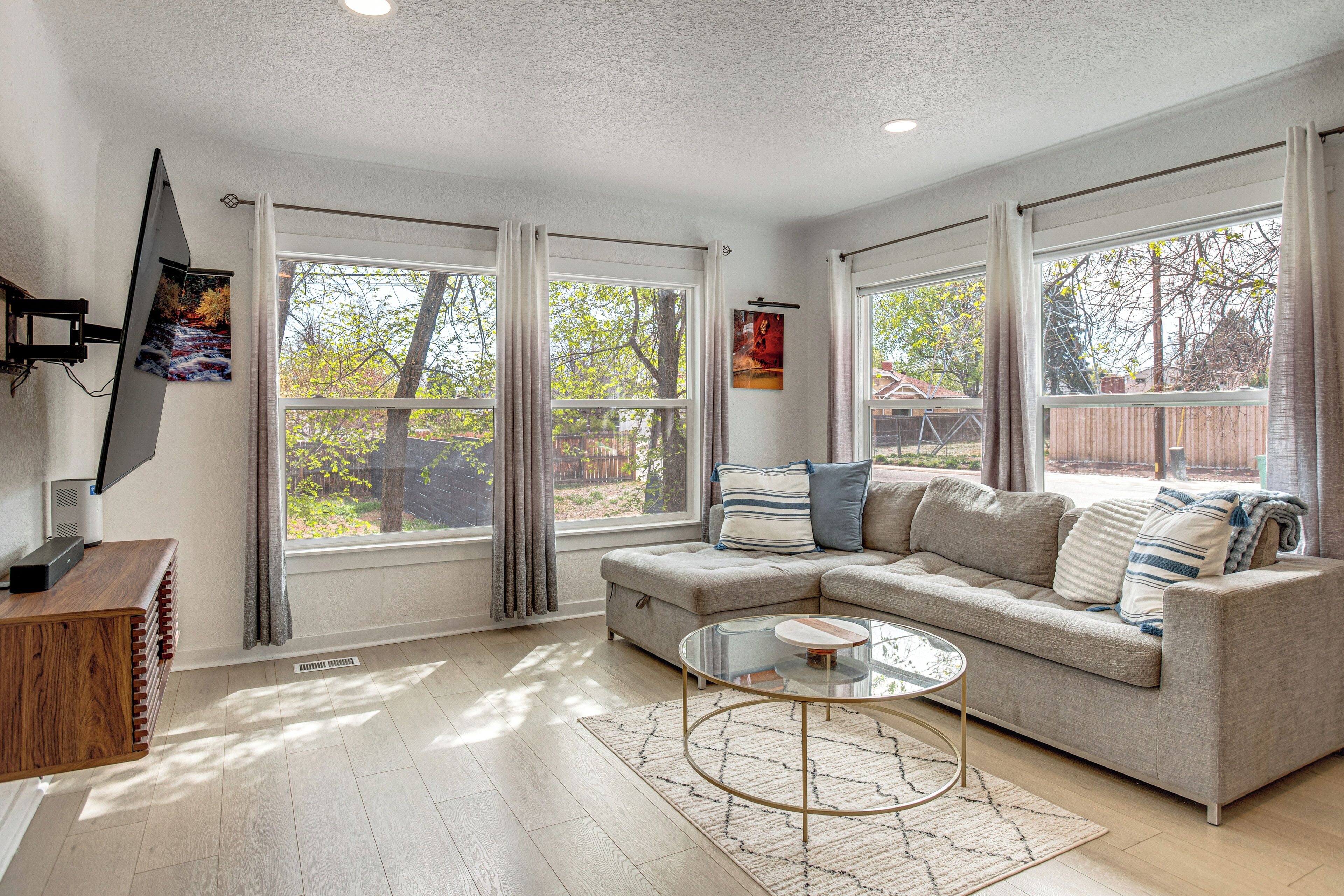 House (3 Bedrooms) | Front of property