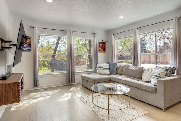 2 Mi To Cherry Creek Trail! Family Home W/ Patio - Denver, CO