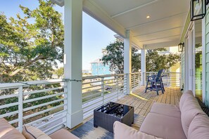 Interior - Luxe 2-home Combo in Carolina Beach: Walk to Water (Carolina Beach)