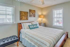 Interior - Steps to Shore! Canal-front Escape in Holden Beach (Supply)