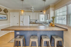 Interior - Steps to Shore! Canal-front Escape in Holden Beach (Supply)