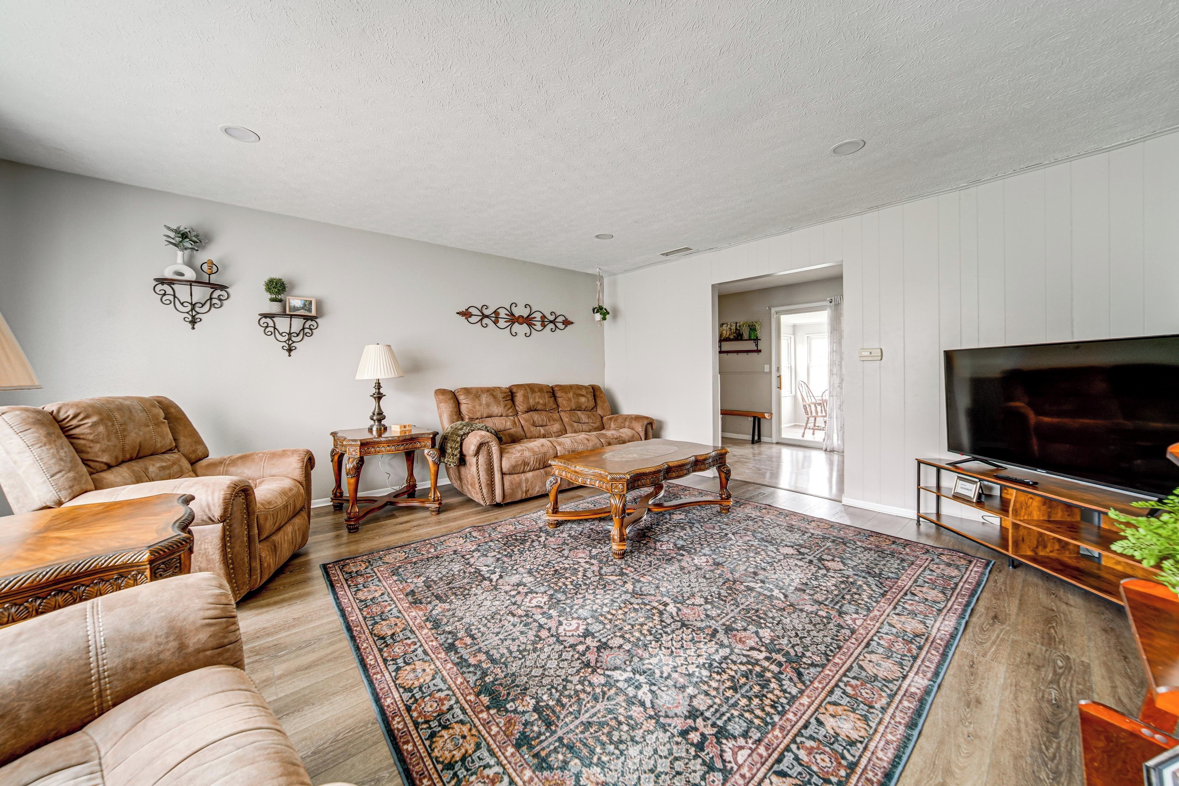 House (3 Bedrooms) | Interior