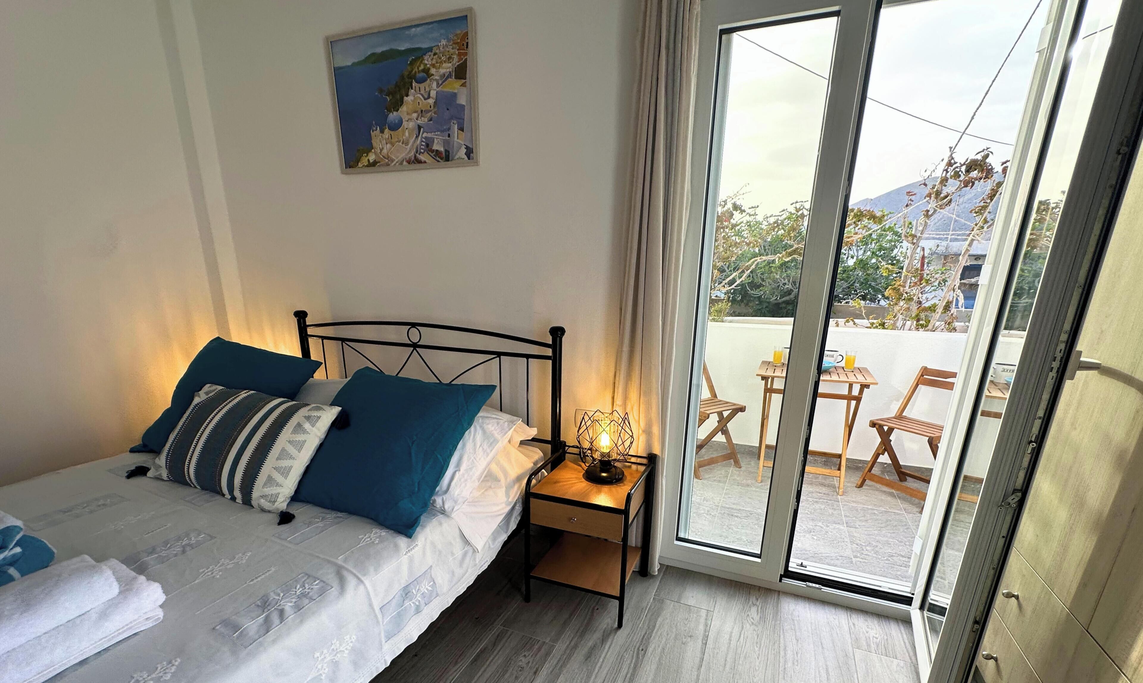 Studio, Balcony, Mountain View | Blackout drapes, free WiFi