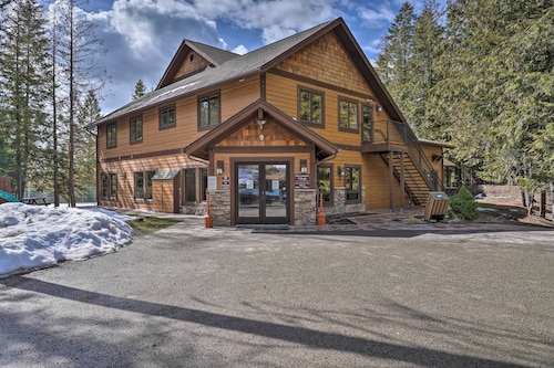 Whitefish Lake Couples Escape w/ Community Perks!
