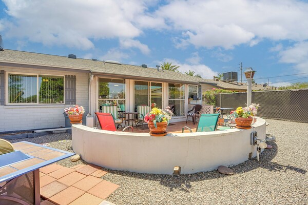 On Sun City South Golf Course! Quiet Home W/ Patio - Glendale, AZ