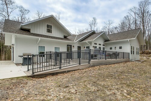 Ada-compliant! 'birch Haven' in Baileys Harbor