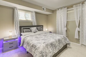 Interior - 12 Mi to Nat'l Mall: Cozy Apt w/ Shared Patio (Springfield)