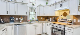 Boho Home w/ Deck & Yard in Republic, Pets Welcome