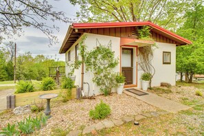 Interior - Group Getaway by Norfolk Lake! Soak, Play & Unwind (Elizabeth)