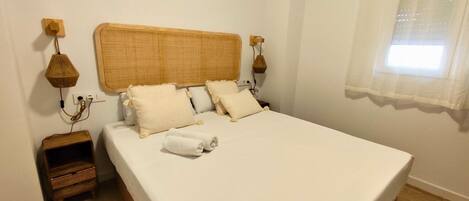 3 bedrooms, iron/ironing board