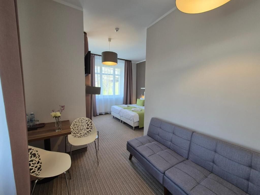Kamar Triple Keluarga, pemandangan gunung | Interior