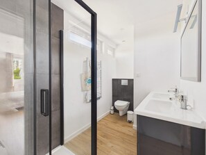 Shower, hair dryer - Comfortable house for 8 with garden (Pléneuf-Val-André)