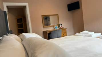 Deluxe Double Room, 1 Queen Bed | Iron/ironing board, free WiFi