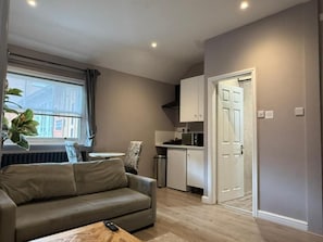 Living area - The Applewood Regency (NOTTINGHAMSHIRE)