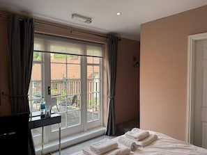 Double Room, 1 Double Bed