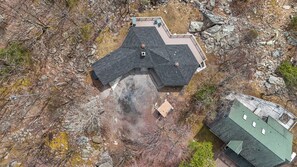 Exterior - Above It All in the Poconos, for slow mornings, firelit nights, no distractions. (Lake Harmony)
