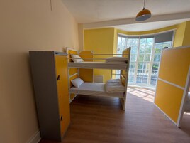 Iron/ironing board, free WiFi