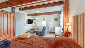 1 habitación, tabla de planchar con plancha, wifi y ropa de cama