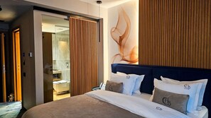 Deluxe Double Room, Balcony, Mountain View | In-room safe, soundproofing, free WiFi