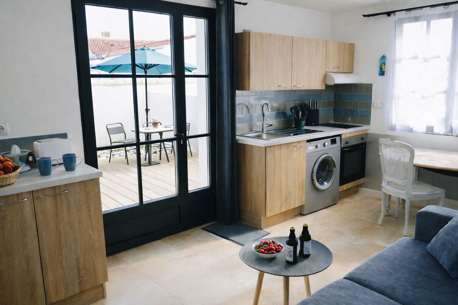 Superior House, Garden View | Private kitchen