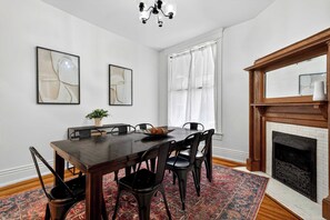 Dining - The Crimson Cottage- A Premium Highlands Retreat! (Louisville)