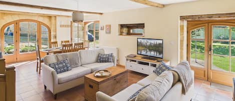 TV, DVD player
