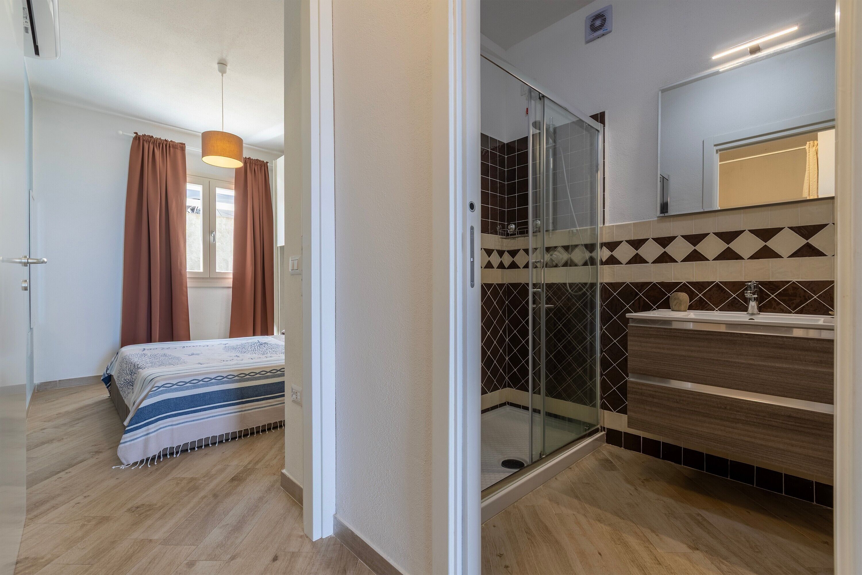 1 chambre, fer et planche à repasser, Wi-Fi, draps fournis