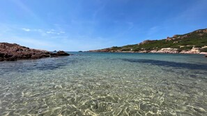 Beach - Isola Rossa Appartamenti Paduledda (Trinità d'Agultu e Vignola)