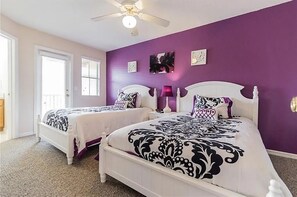 3 bedrooms, desk, iron/ironing board, WiFi - Popular Resort Escape- Minutes to  Disney Parks (Davenport)