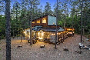Exterior - 2BR Family Retreat with Bunk Room and Hot Tub (Broken Bow)